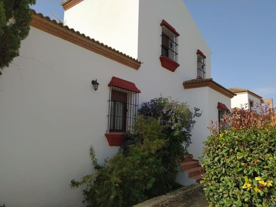 Agradable Casa Con Piscina En La Serrania. Arriate Bagian luar foto