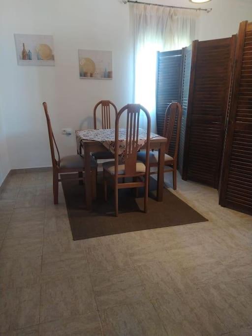 Agradable Casa Con Piscina En La Serrania. Arriate Bagian luar foto
